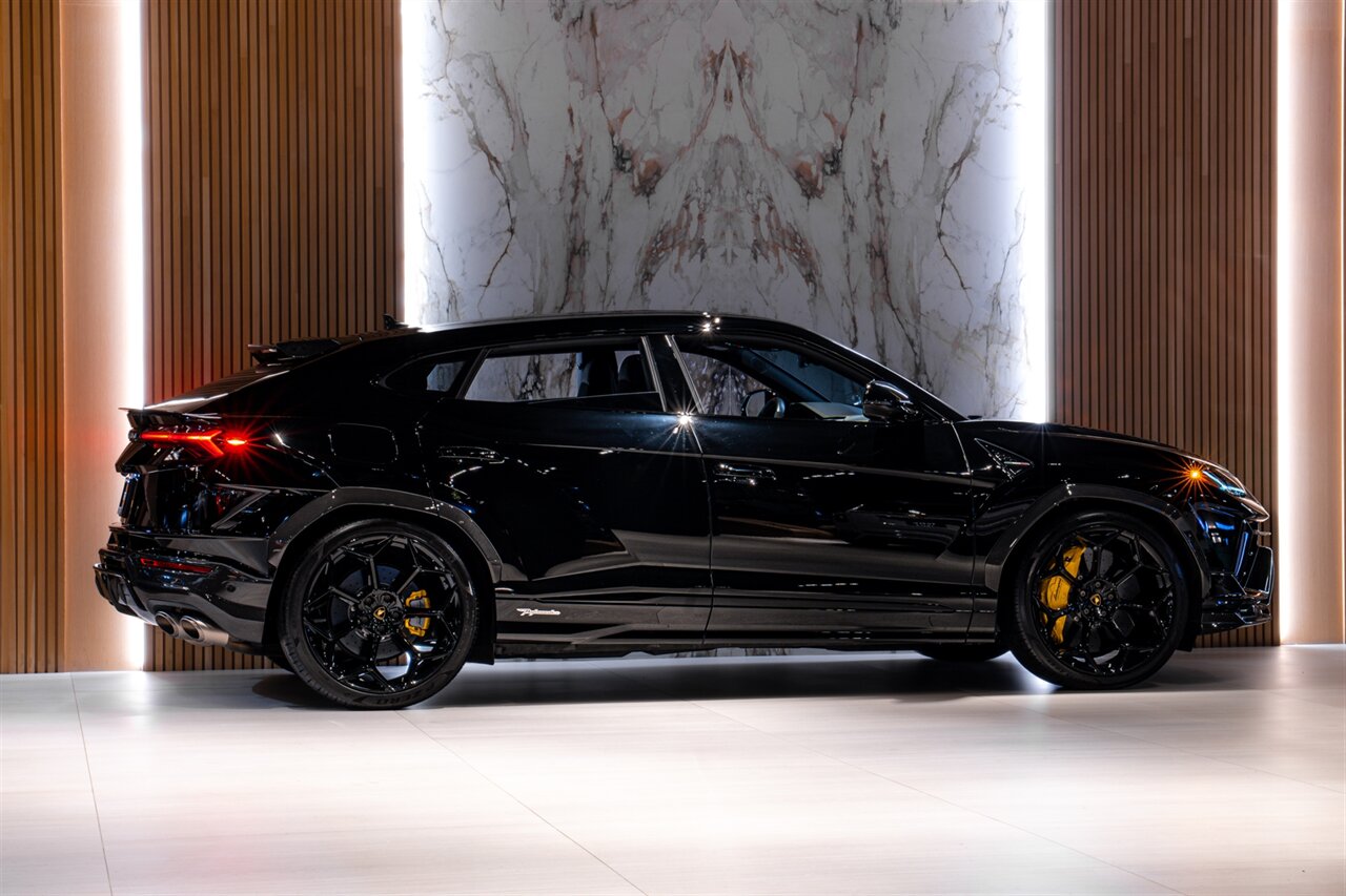 2023 Lamborghini Urus Performante - Photo 3 - Beverly Hills, CA 90212