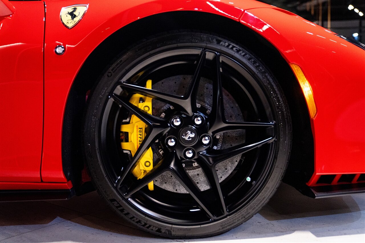 2022 Ferrari F8 Tributo   - Photo 29 - Beverly Hills, CA 90212