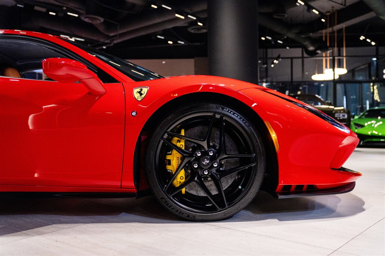 2022 Ferrari F8 Tributo   - Photo 28 - Beverly Hills, CA 90212