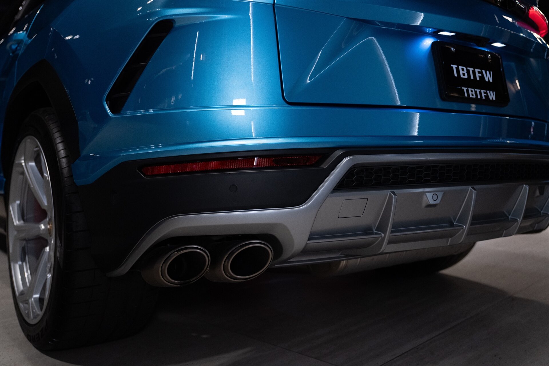 2022 Lamborghini Urus - Photo 32