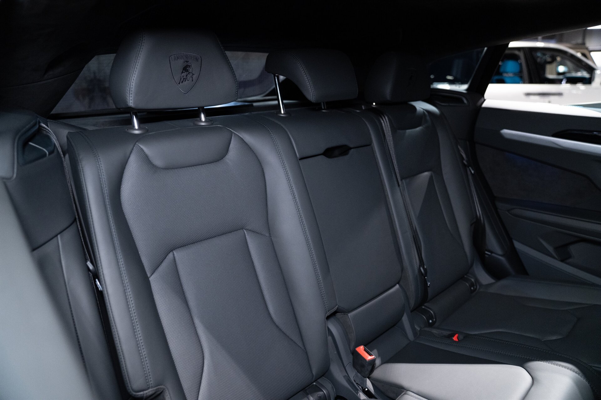 2022 Lamborghini Urus - Photo 7