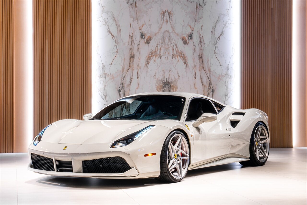 2018 Ferrari 488 GTB   - Photo 1 - Beverly Hills, CA 90212