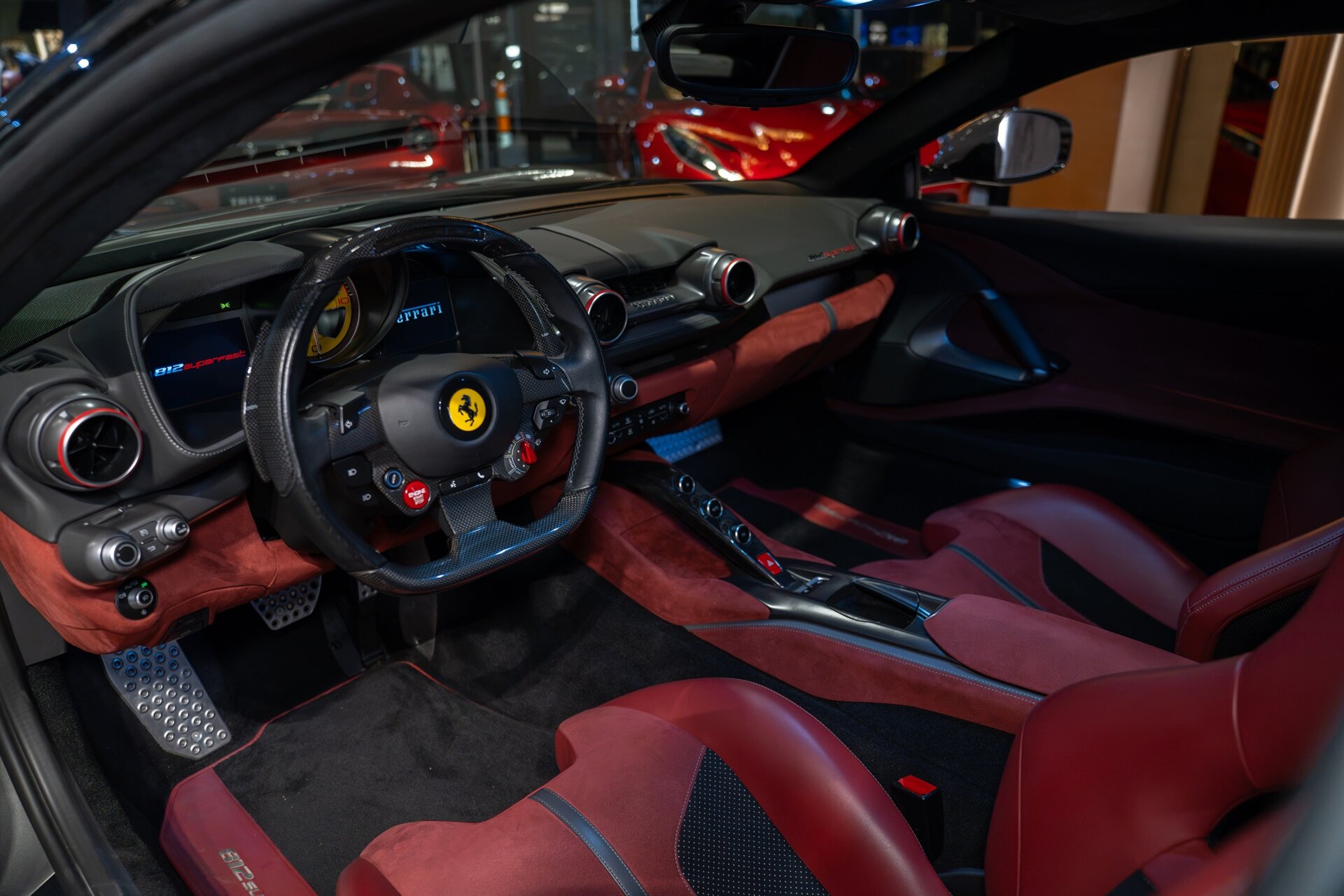 2019 Ferrari 812 Superfast - Photo 17