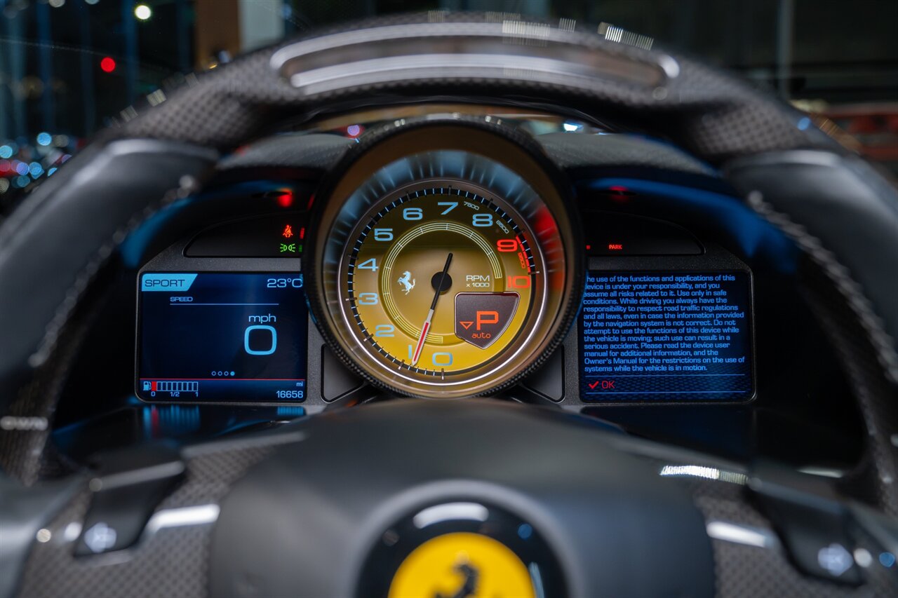 2019 Ferrari 812 Superfast   - Photo 24 - Beverly Hills, CA 90212