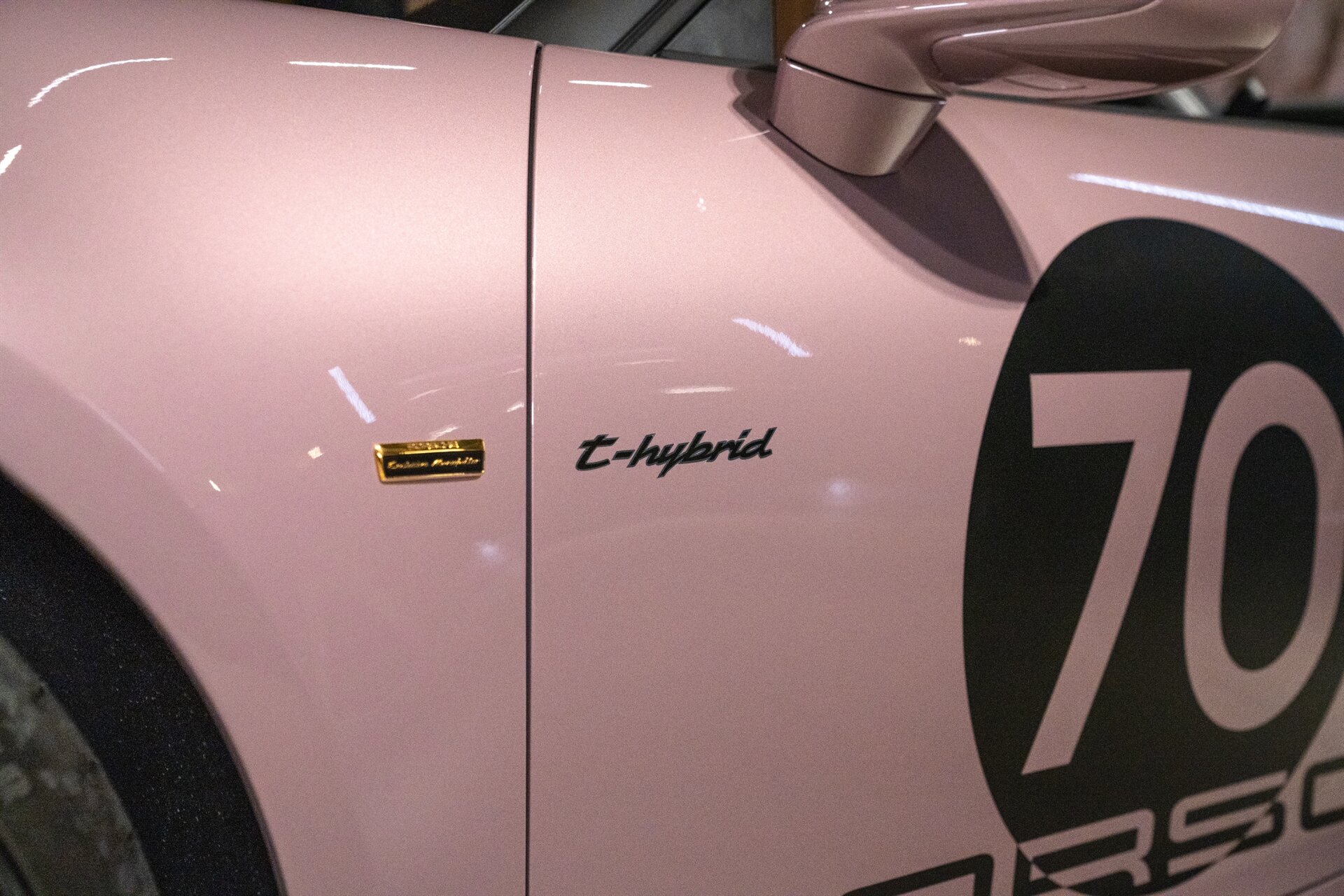2026 Porsche 911 Spirit 70 - Photo 13