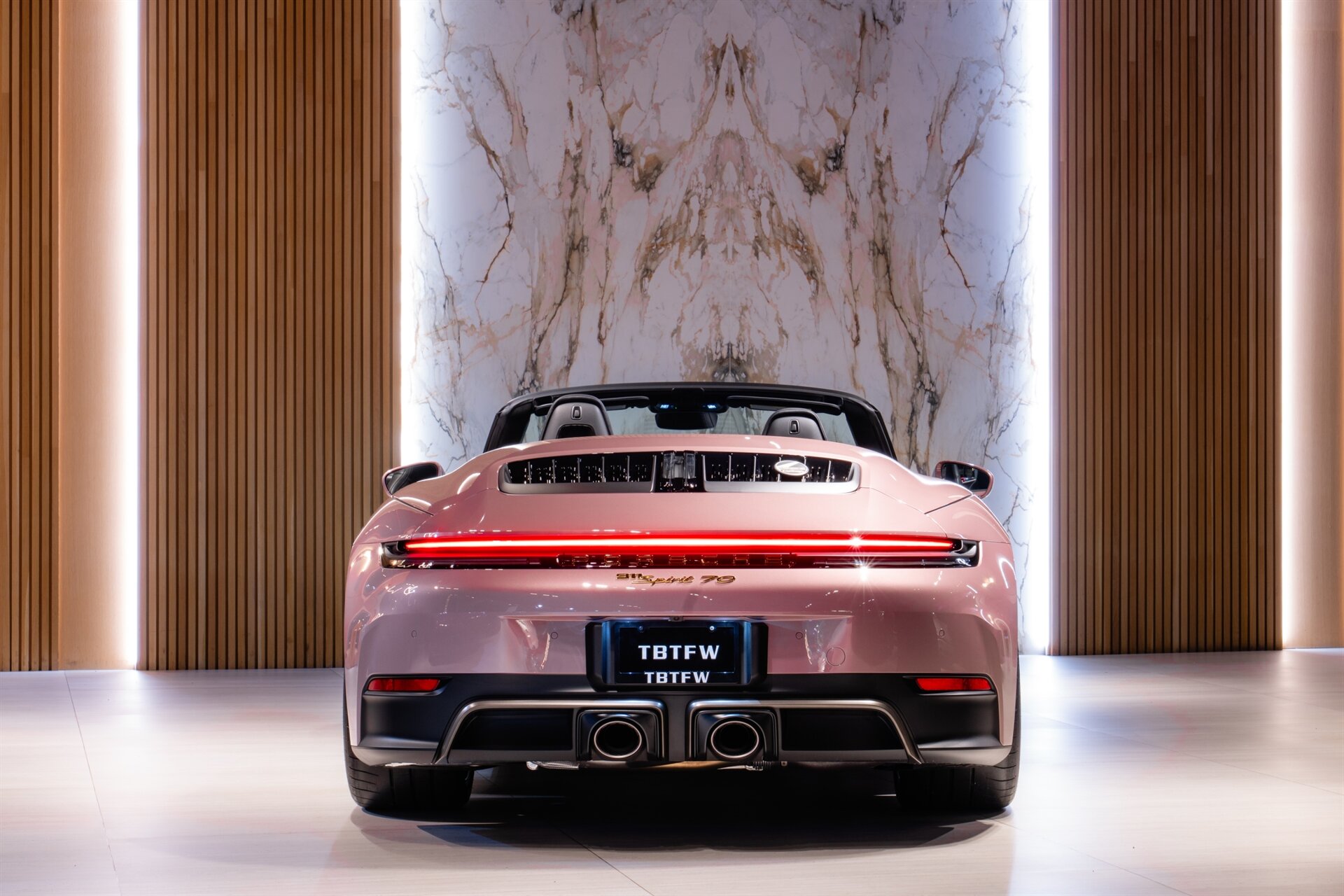 2026 Porsche 911 Spirit 70 - Photo 7