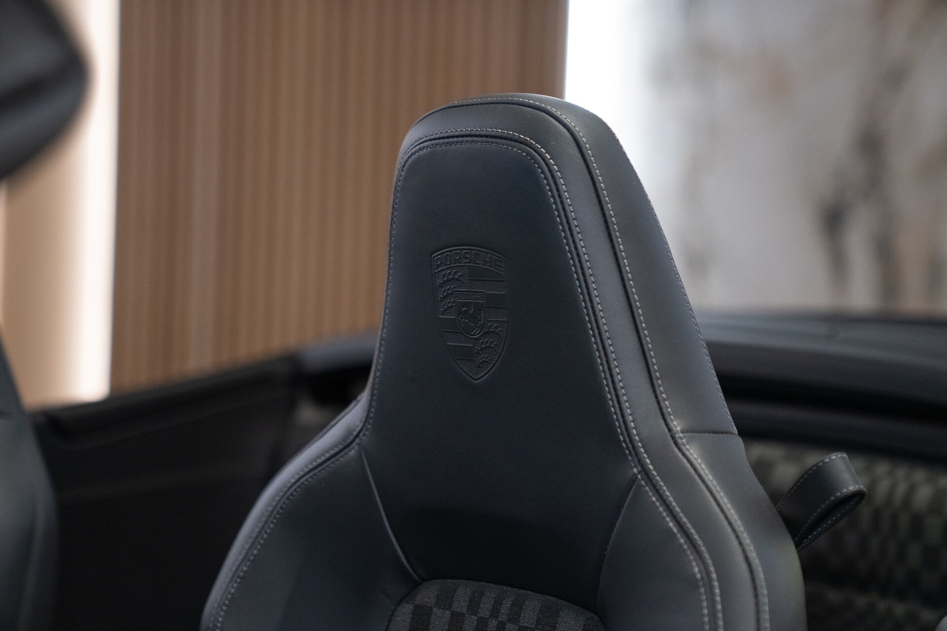 2026 Porsche 911 Spirit 70 - Photo 35