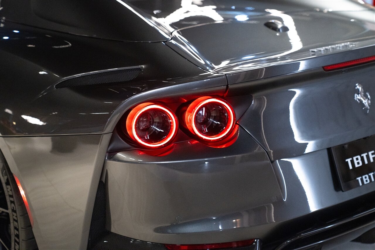 2021 Ferrari 812 GTS   - Photo 33 - Beverly Hills, CA 90212