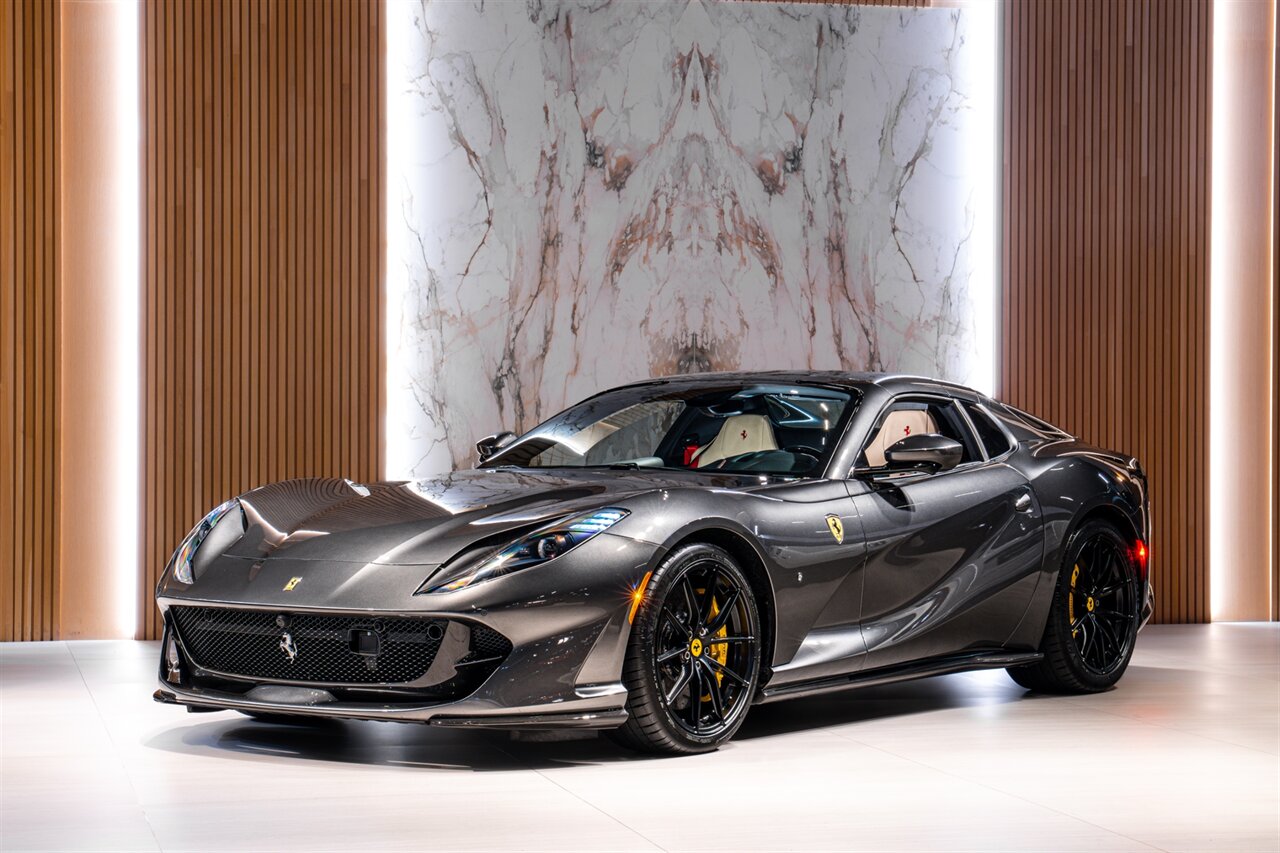 2021 Ferrari 812 GTS   - Photo 2 - Beverly Hills, CA 90212