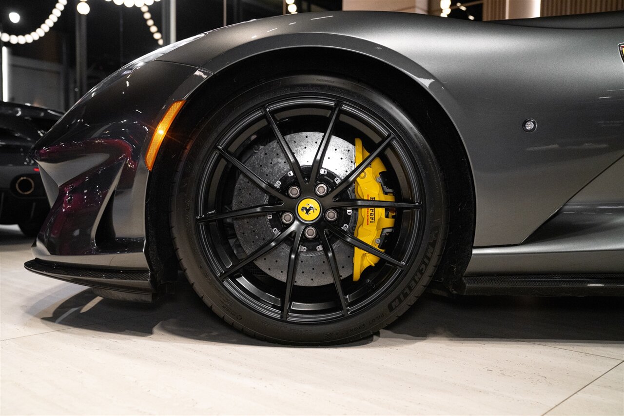2021 Ferrari 812 GTS   - Photo 12 - Beverly Hills, CA 90212