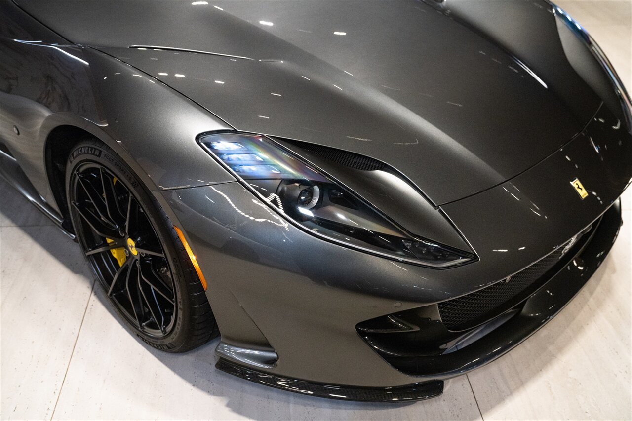 2021 Ferrari 812 GTS   - Photo 8 - Beverly Hills, CA 90212