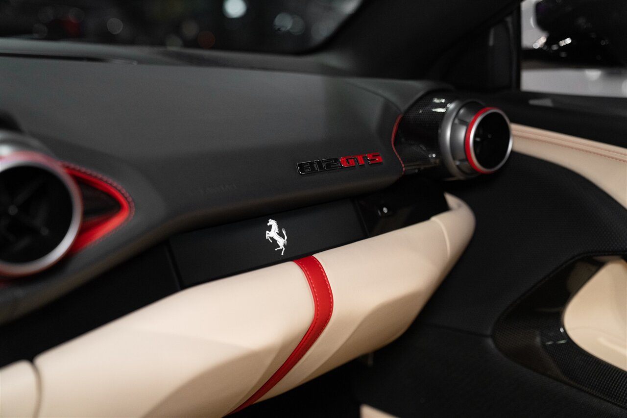 2021 Ferrari 812 GTS   - Photo 25 - Beverly Hills, CA 90212