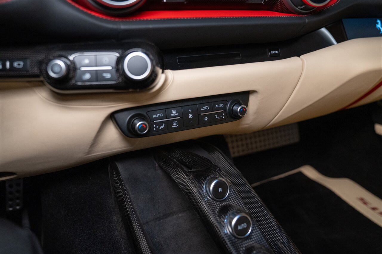 2021 Ferrari 812 GTS   - Photo 28 - Beverly Hills, CA 90212