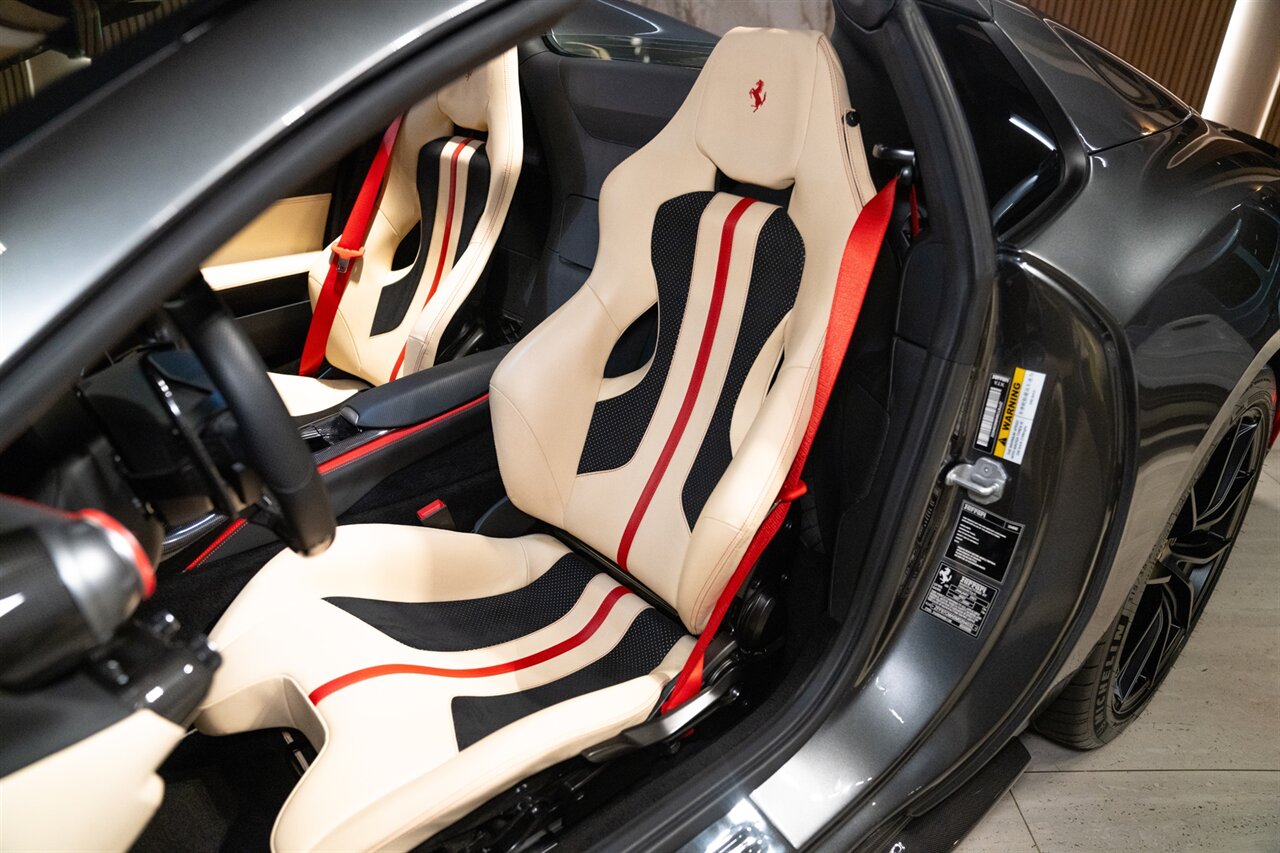 2021 Ferrari 812 GTS   - Photo 22 - Beverly Hills, CA 90212