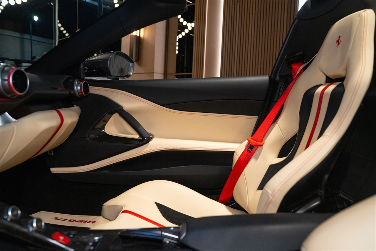 2021 Ferrari 812 GTS   - Photo 30 - Beverly Hills, CA 90212