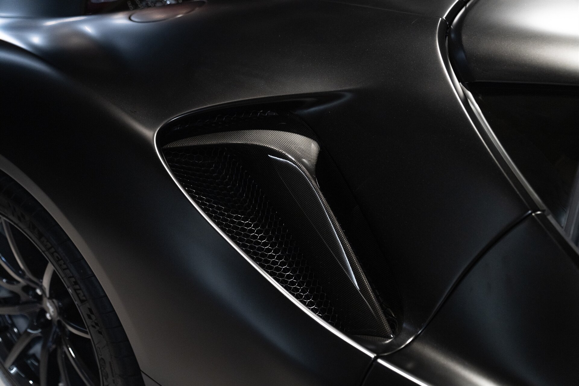 2021 Ferrari SF90 Stradale - Photo 24