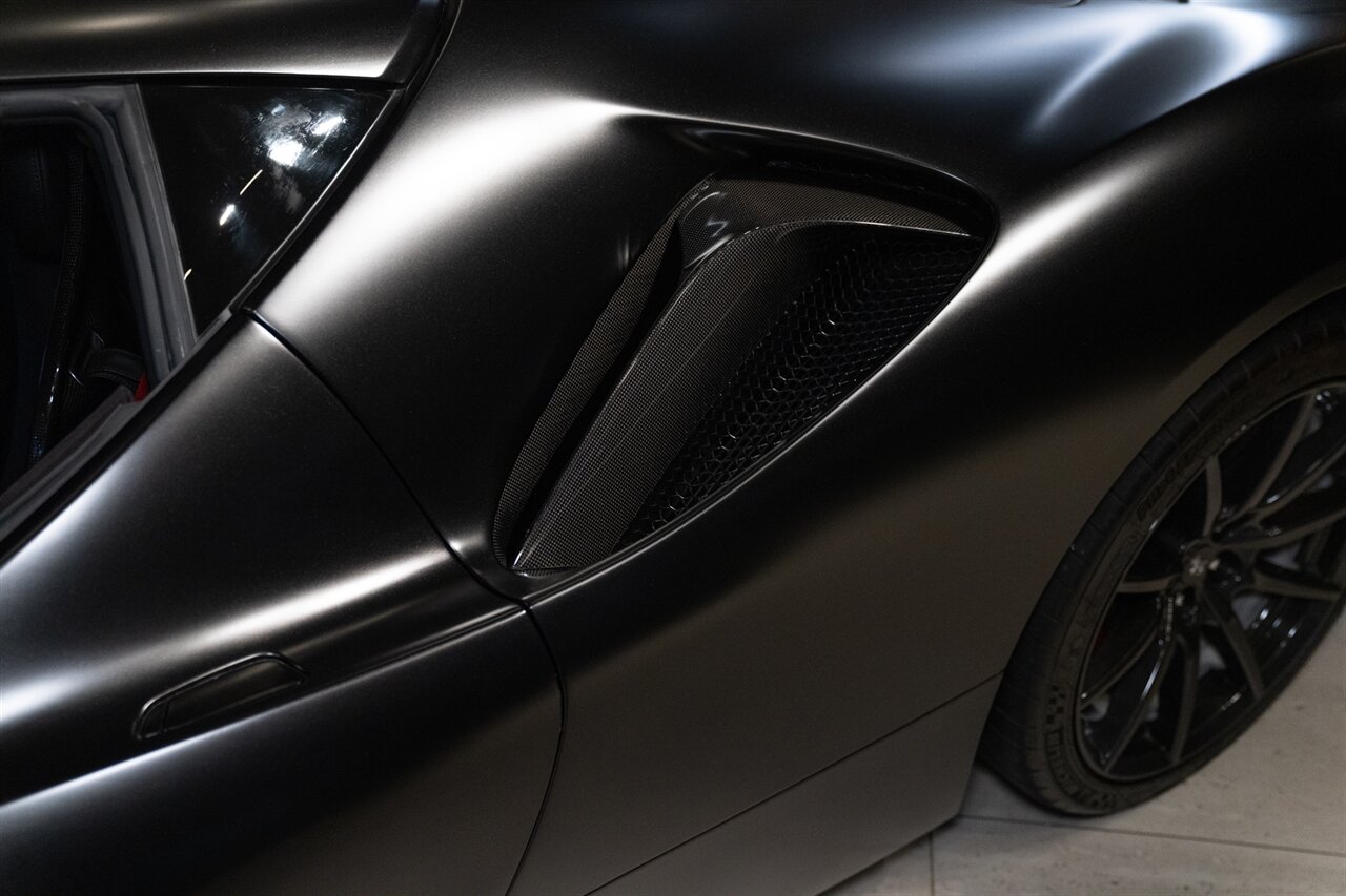 2021 Ferrari SF90 Stradale   - Photo 19 - Beverly Hills, CA 90212