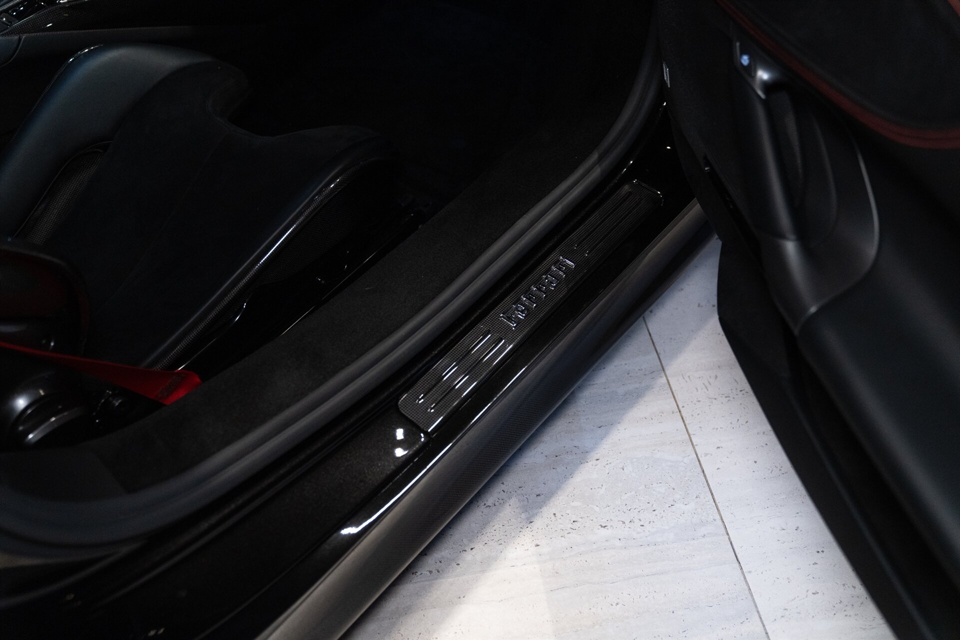 2021 Ferrari SF90 Stradale - Photo 10