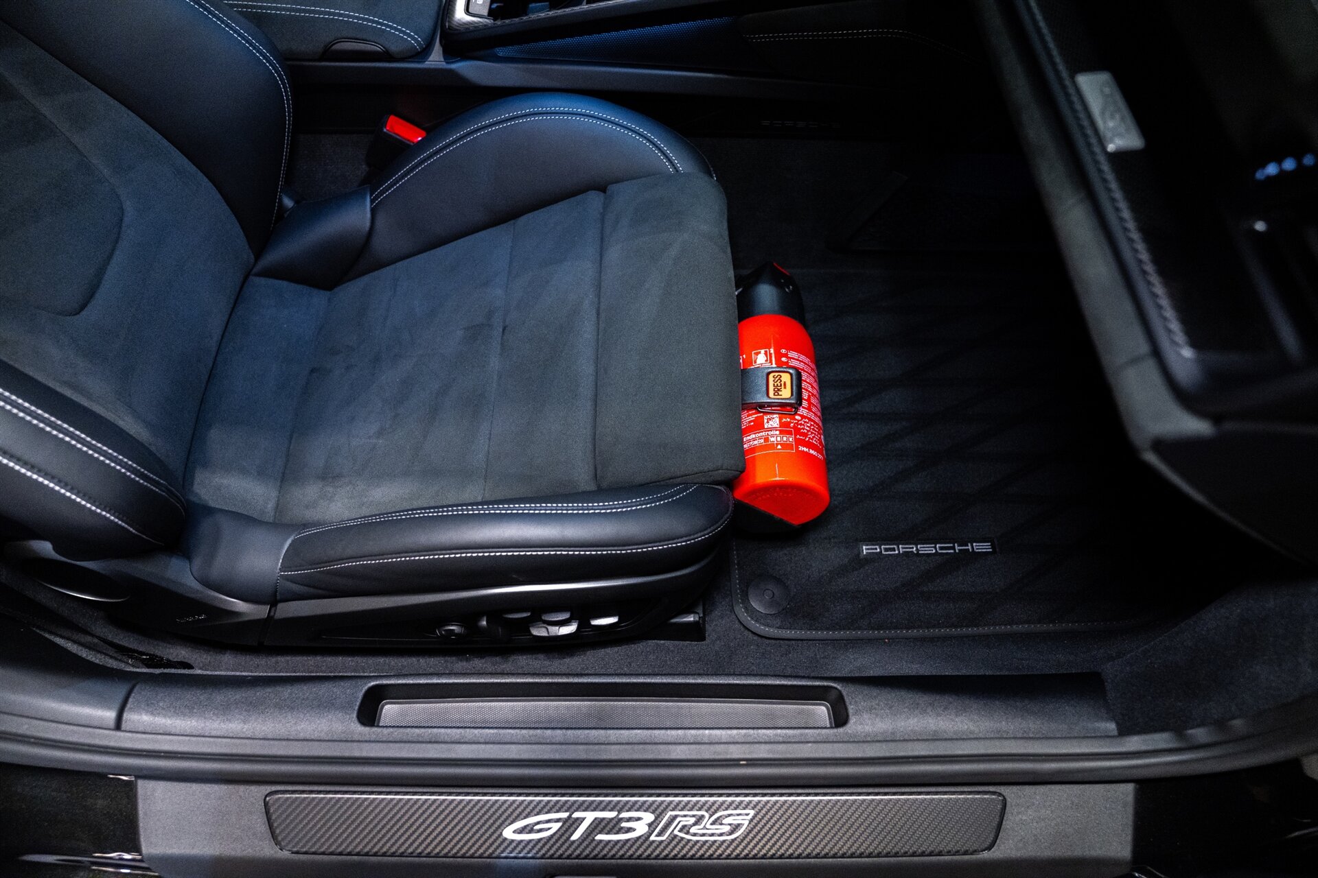 2025 Porsche 911 GT3 RS - Photo 11