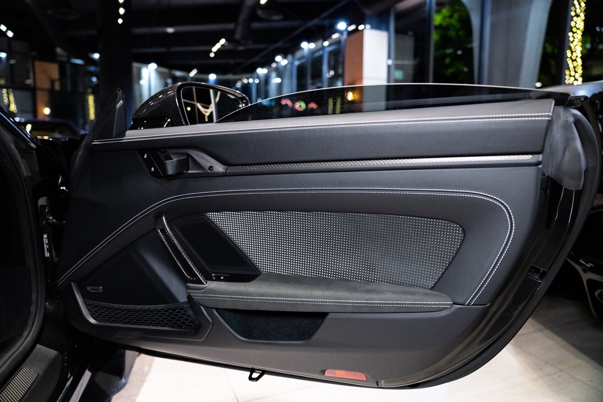 2025 Porsche 911 GT3 RS - Photo 14