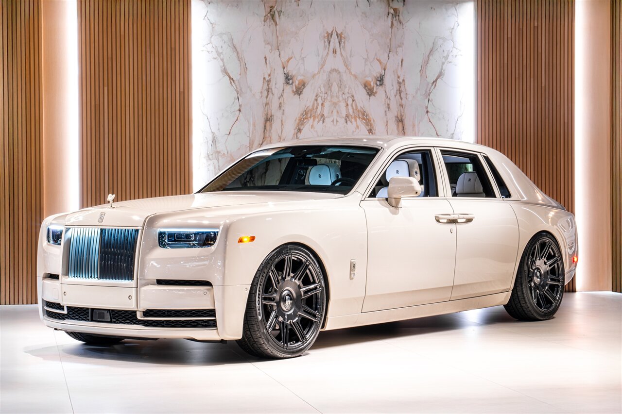 2026 Rolls-Royce Phantom   - Photo 1 - Beverly Hills, CA 90212