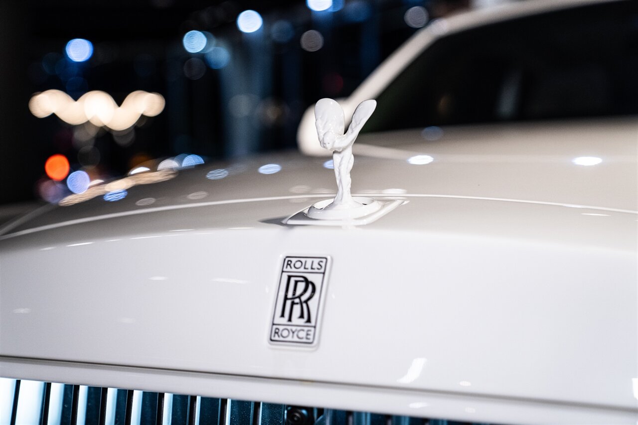 2026 Rolls-Royce Phantom   - Photo 32 - Beverly Hills, CA 90212