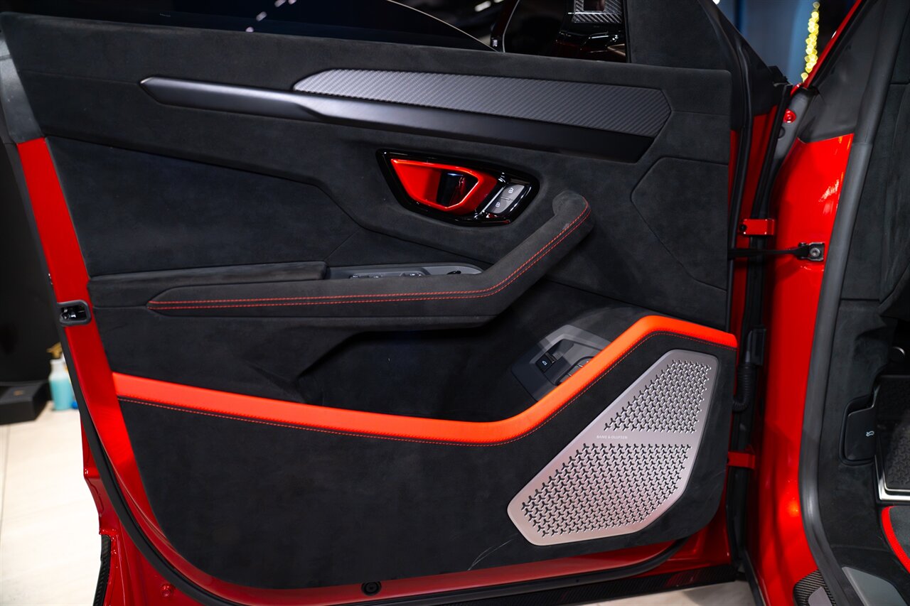2024 Lamborghini Urus Performante 1016 Widebody   - Photo 53 - Beverly Hills, CA 90212