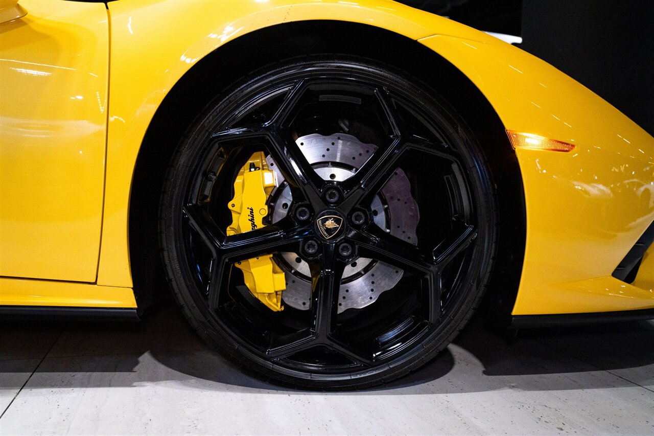 2021 Lamborghini Huracan EVO   - Photo 15 - Beverly Hills, CA 90212