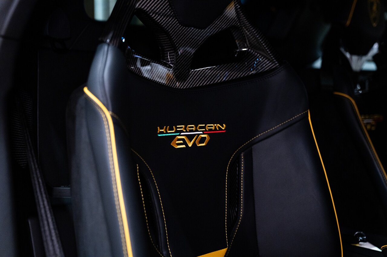 2021 Lamborghini Huracan EVO   - Photo 17 - Beverly Hills, CA 90212