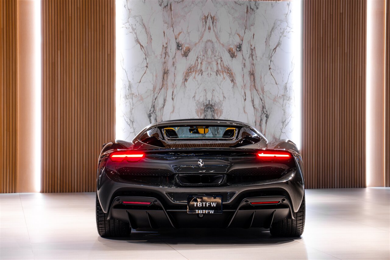 2024 Ferrari 296 GTS   - Photo 4 - Beverly Hills, CA 90212