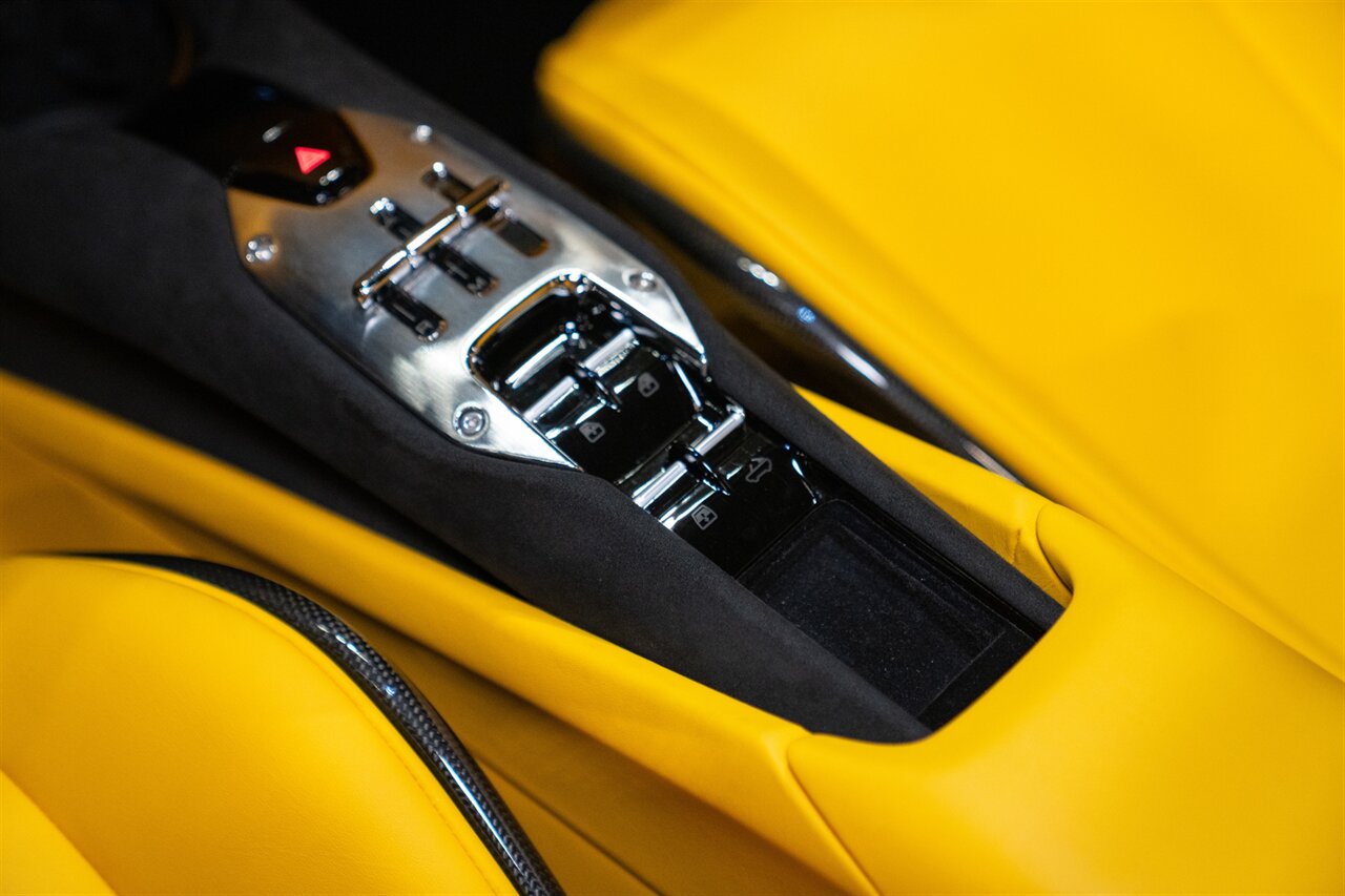 2024 Ferrari 296 GTS   - Photo 35 - Beverly Hills, CA 90212