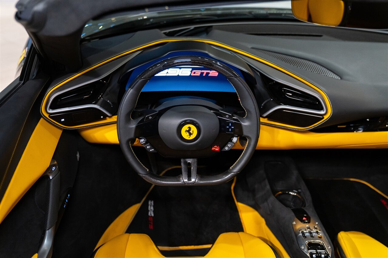 2024 Ferrari 296 GTS   - Photo 14 - Beverly Hills, CA 90212
