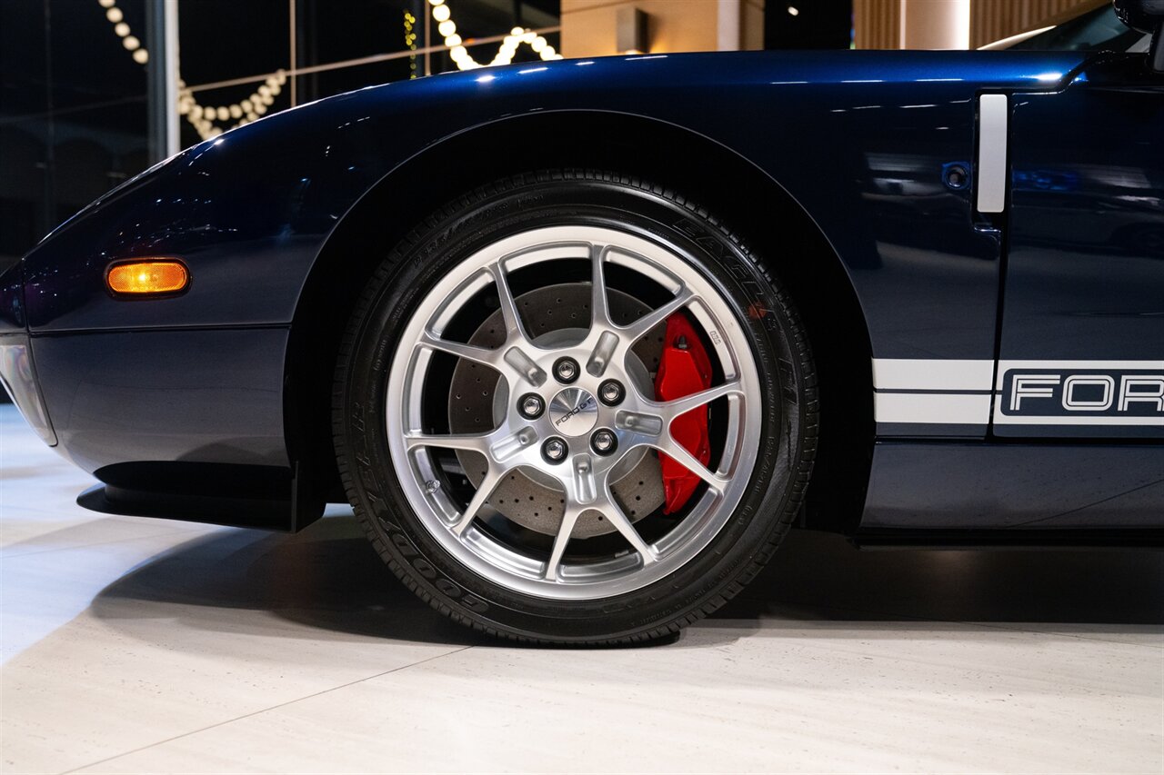 2006 Ford GT   - Photo 26 - Beverly Hills, CA 90212