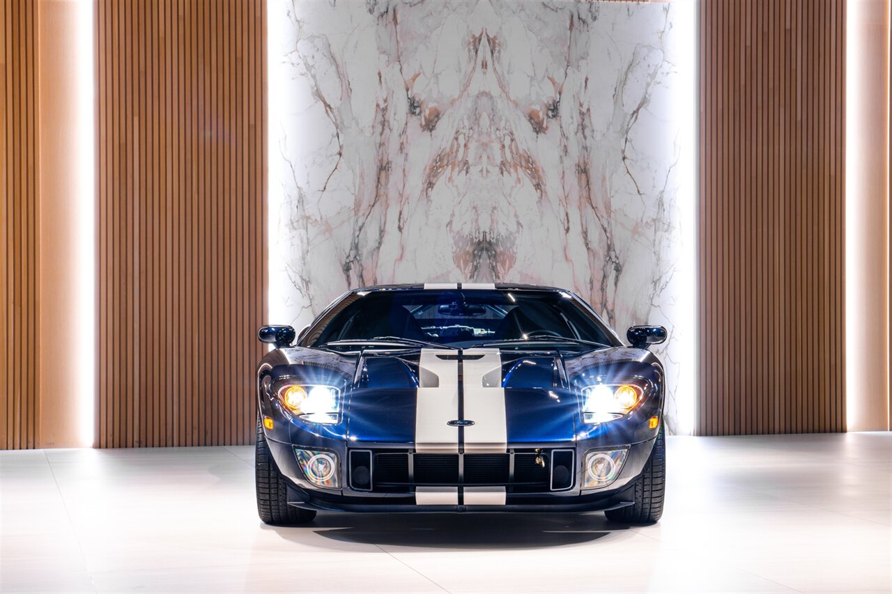 2006 Ford GT   - Photo 3 - Beverly Hills, CA 90212