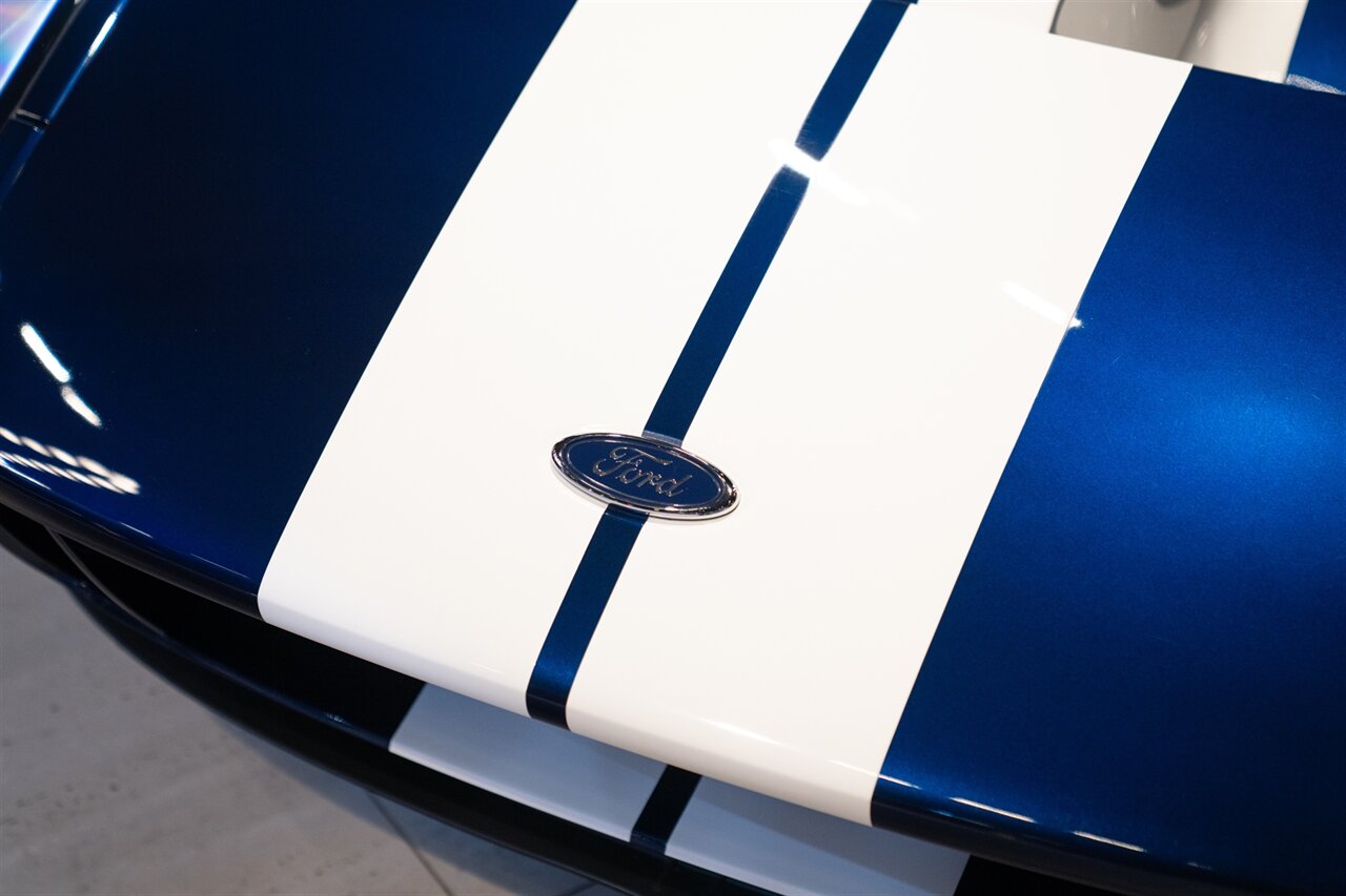 2006 Ford GT   - Photo 20 - Beverly Hills, CA 90212