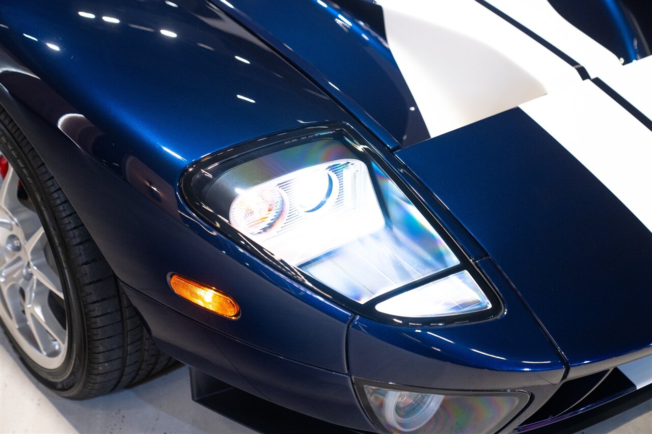 2006 Ford GT   - Photo 17 - Beverly Hills, CA 90212