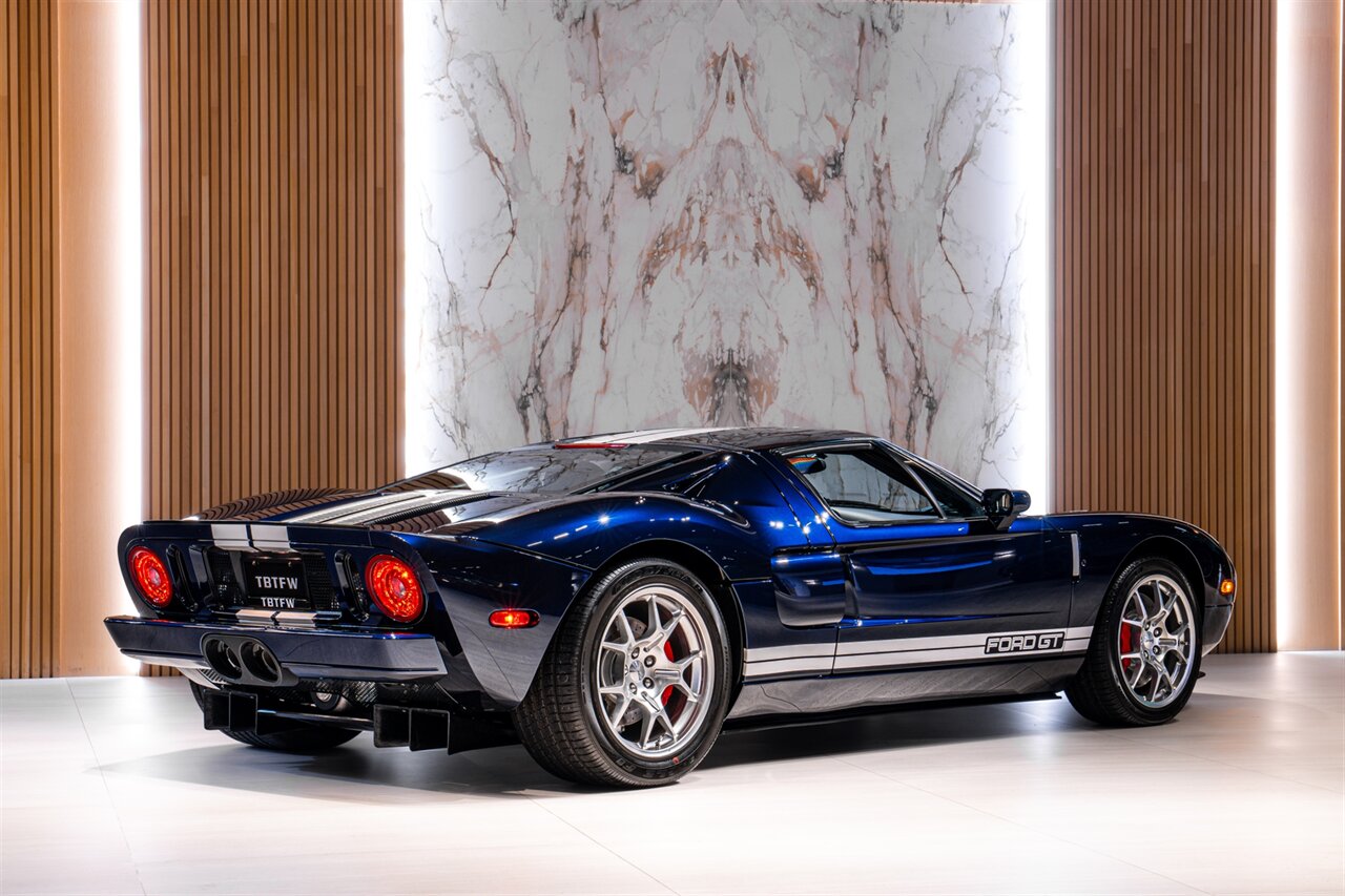 2006 Ford GT   - Photo 2 - Beverly Hills, CA 90212