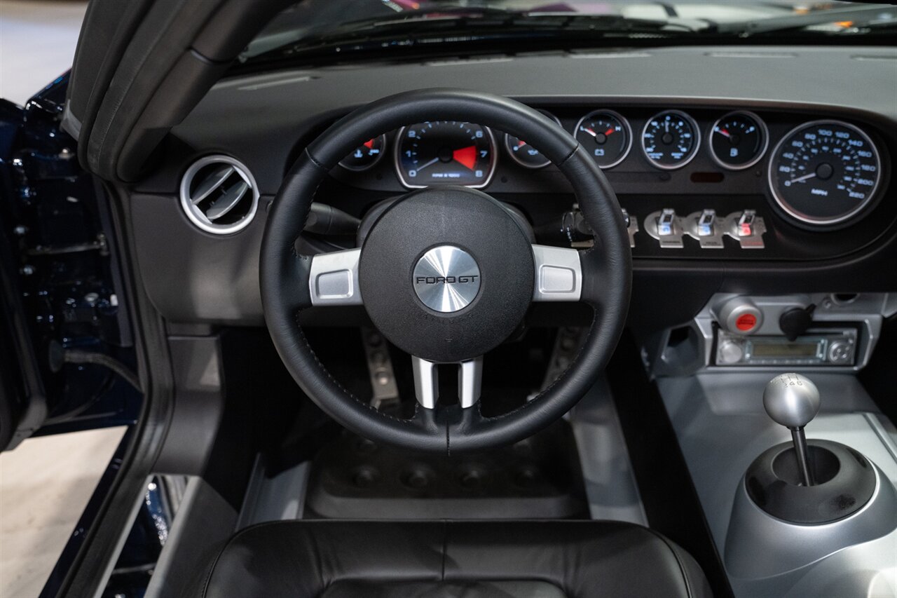 2006 Ford GT   - Photo 13 - Beverly Hills, CA 90212