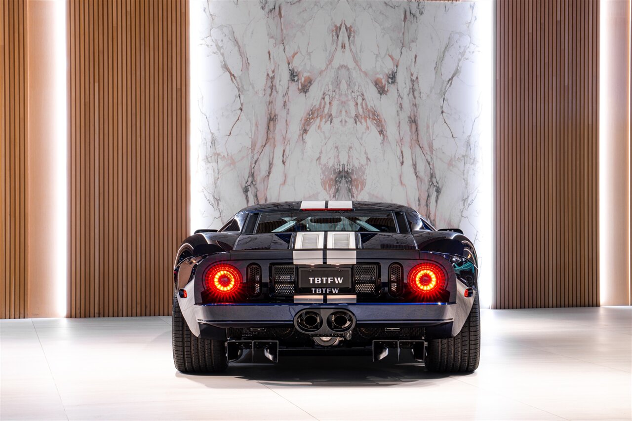 2006 Ford GT   - Photo 5 - Beverly Hills, CA 90212