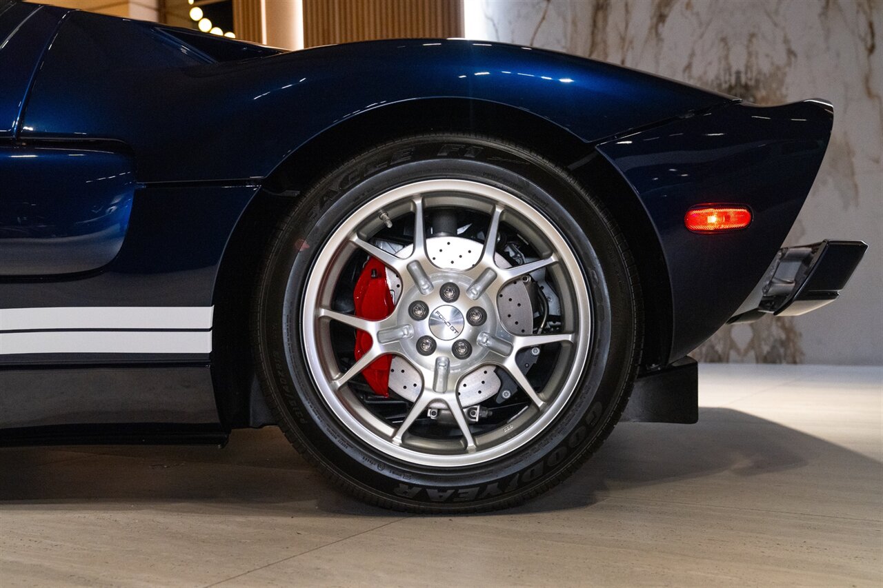 2006 Ford GT   - Photo 29 - Beverly Hills, CA 90212