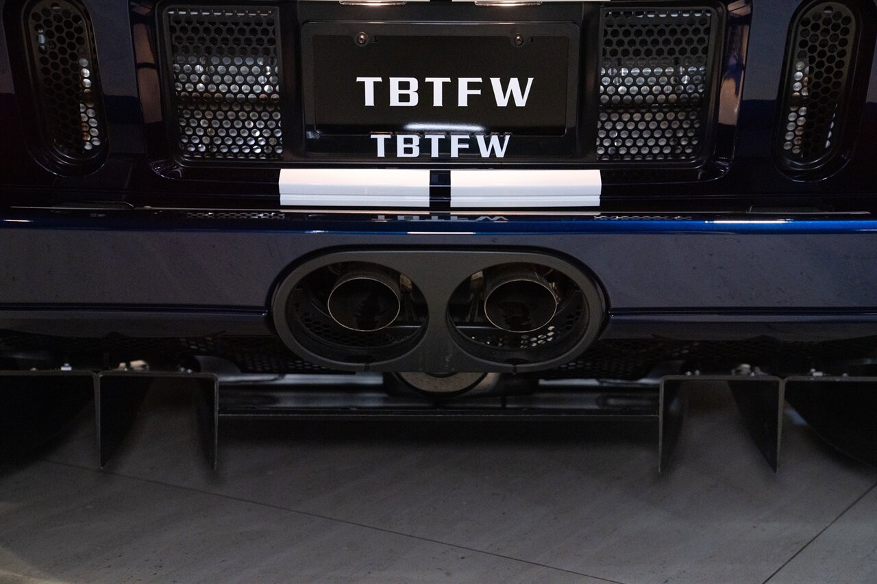 2006 Ford GT   - Photo 41 - Beverly Hills, CA 90212