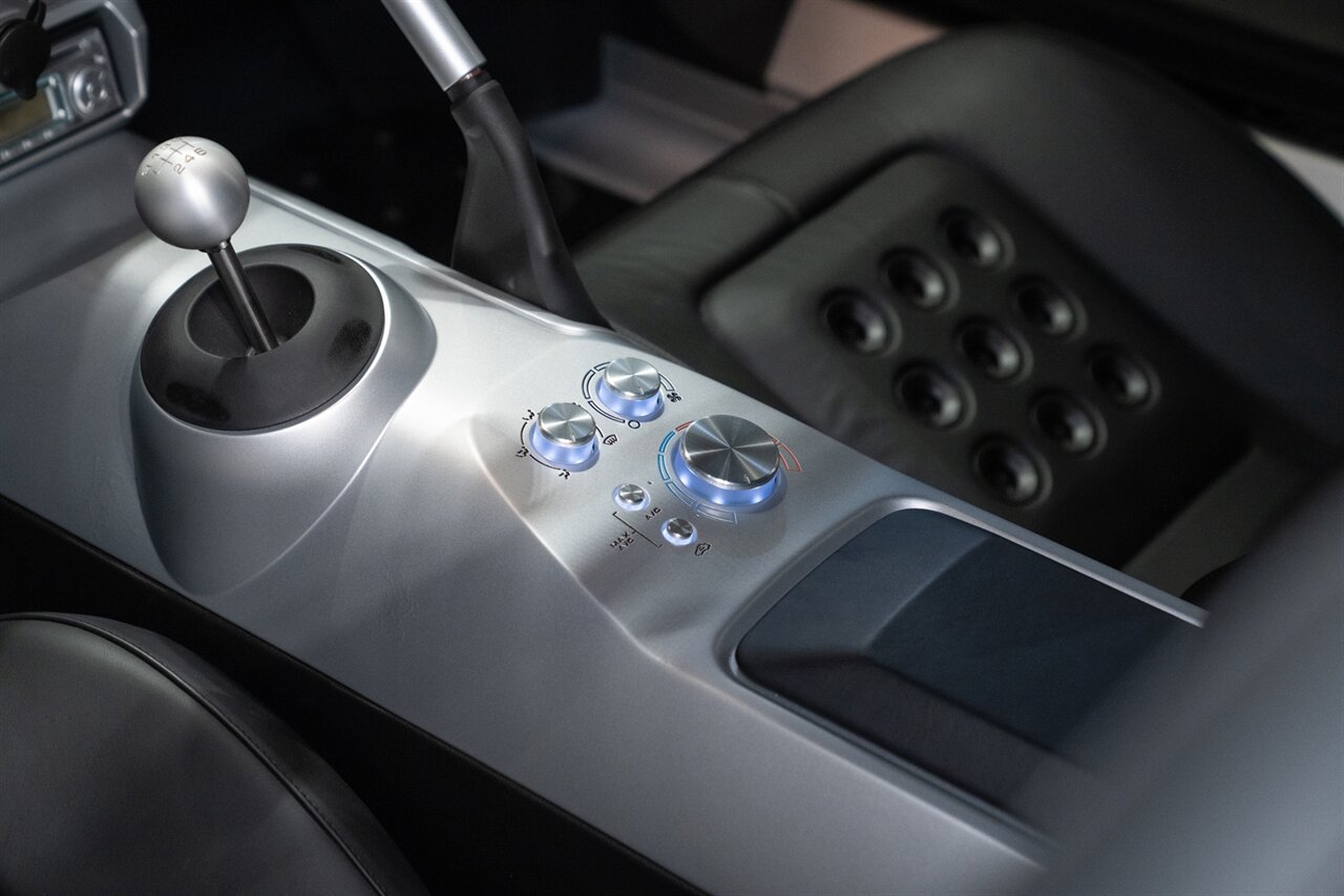 2006 Ford GT   - Photo 15 - Beverly Hills, CA 90212