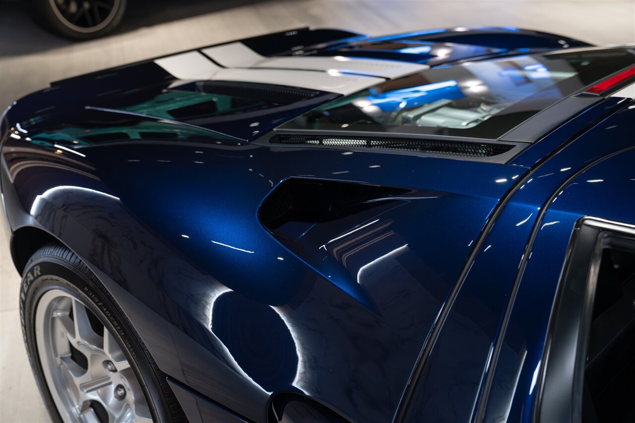2006 Ford GT   - Photo 35 - Beverly Hills, CA 90212