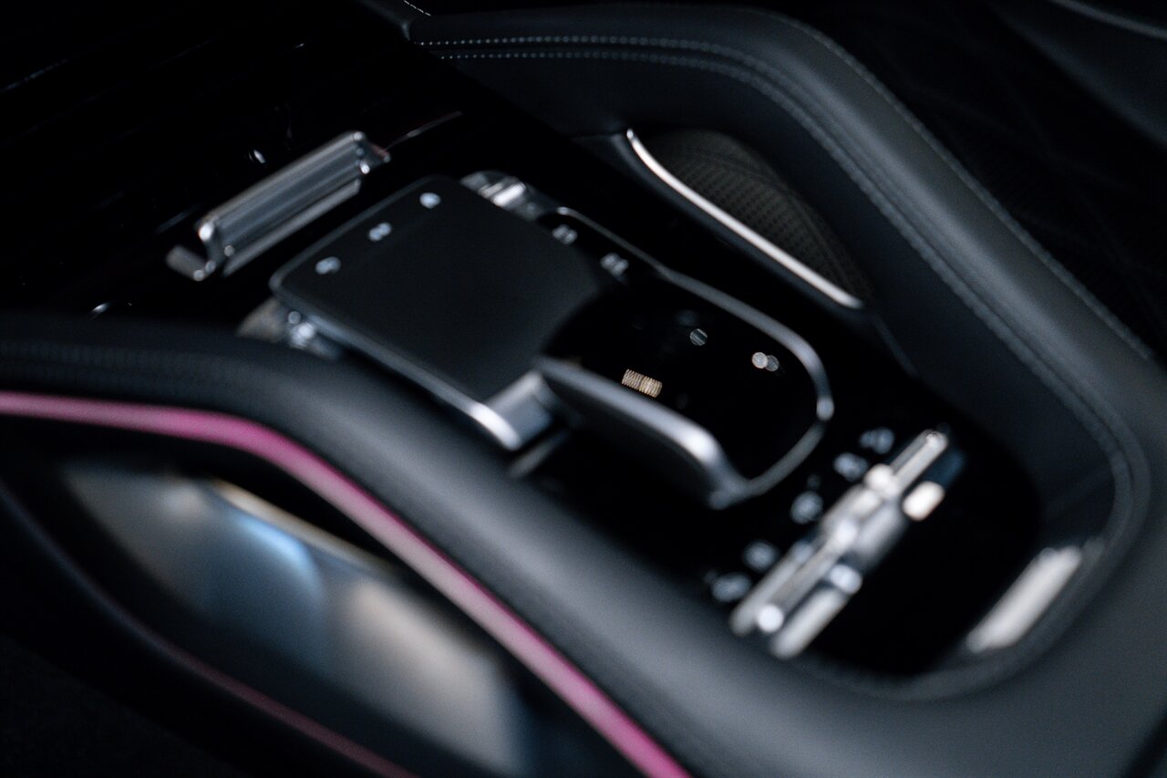 2024 Mercedes-Benz GLS Mercedes-Maybach GLS 600 4MATIC - Photo 18 - Beverly Hills, CA 90212