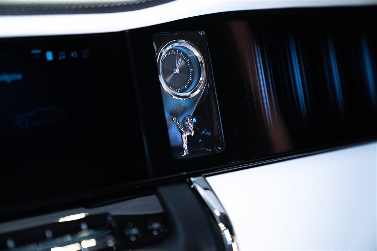 2027 Rolls-Royce Cullinan Urban Widetrack - Photo 44 - Beverly Hills, CA 90212
