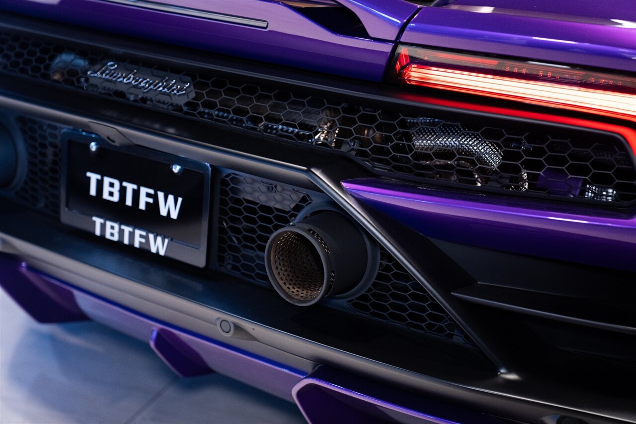 2023 Lamborghini Huracan EVO Spyder   - Photo 17 - Beverly Hills, CA 90212