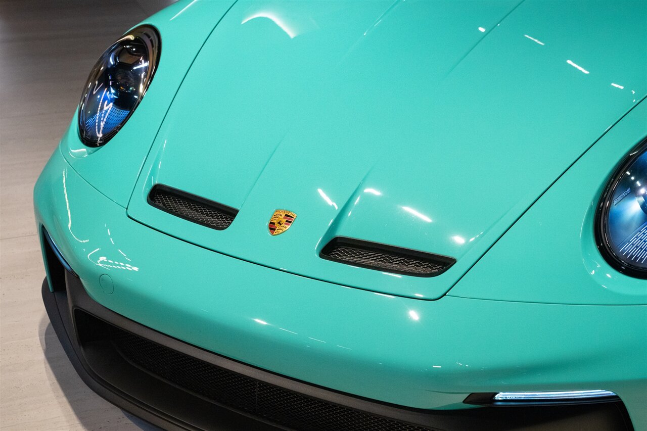 2023 Porsche 911 GT3 Touring - Photo 5 - Beverly Hills, CA 90212