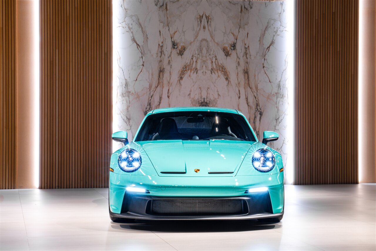 2023 Porsche 911 GT3 Touring - Photo 2 - Beverly Hills, CA 90212