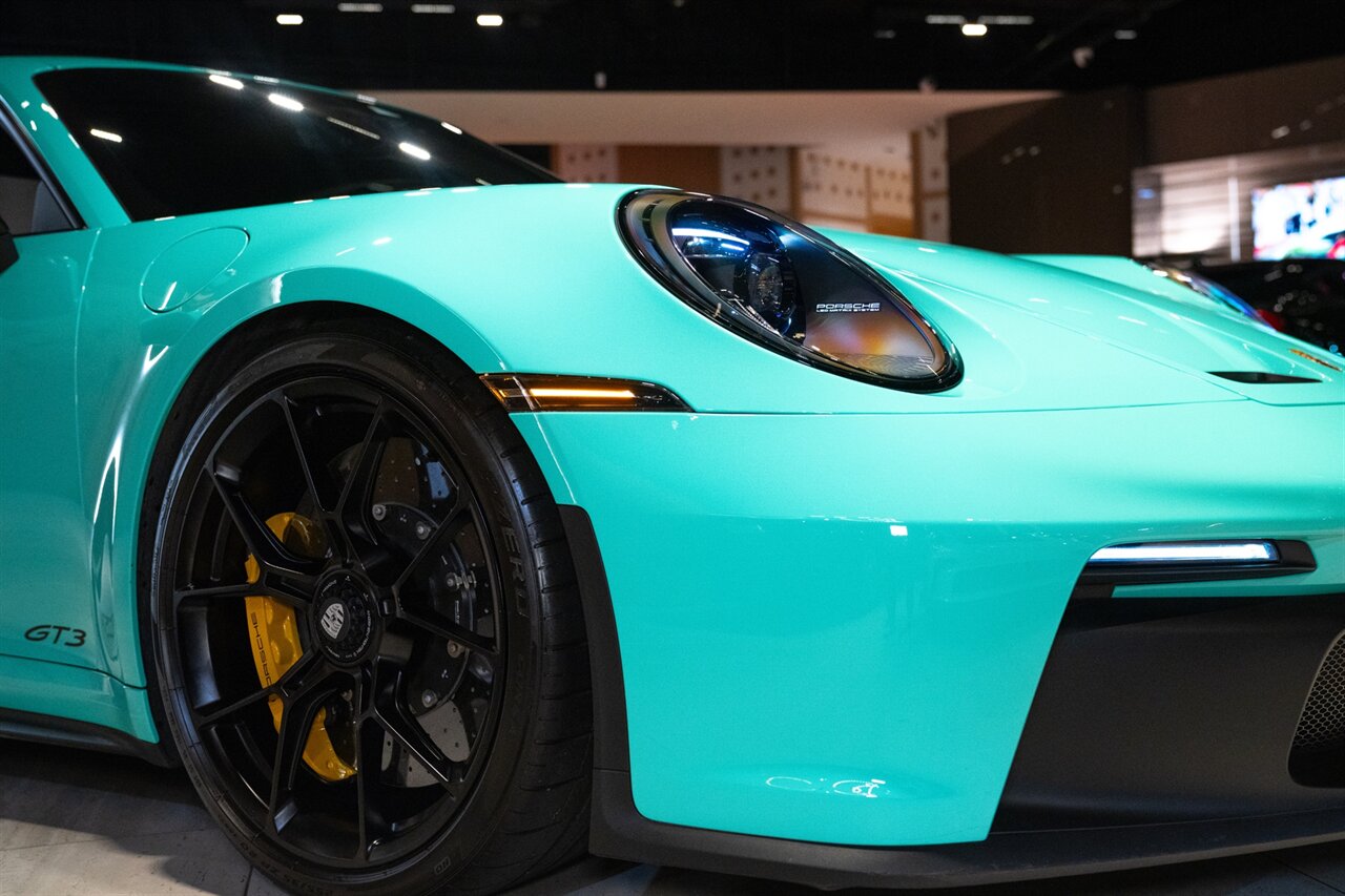2023 Porsche 911 GT3 Touring - Photo 10 - Beverly Hills, CA 90212