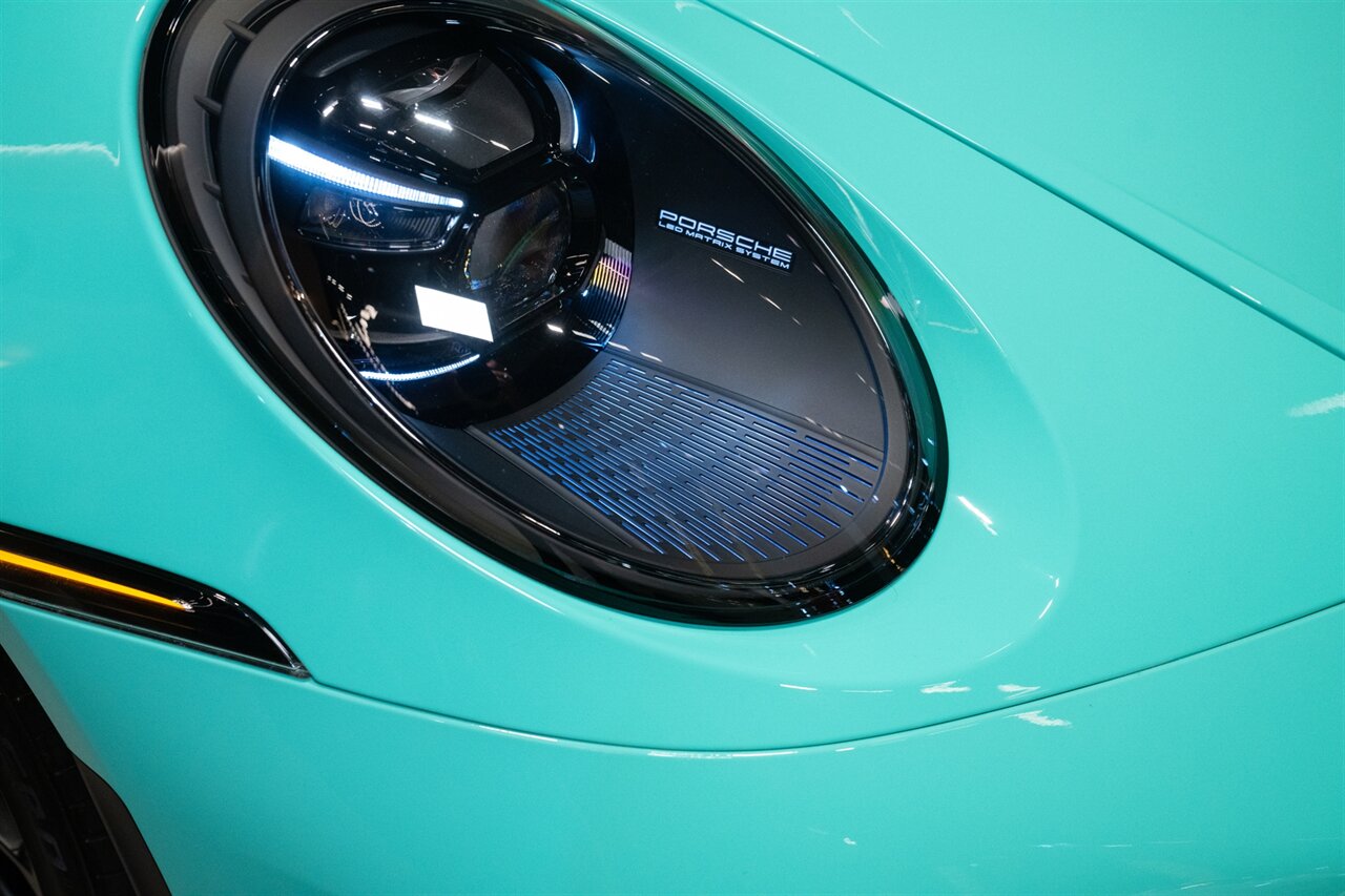 2023 Porsche 911 GT3 Touring - Photo 8 - Beverly Hills, CA 90212